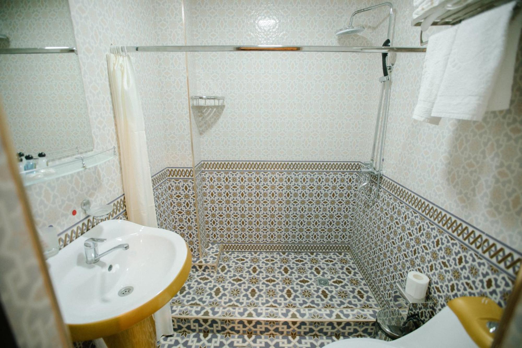 Dendi Plaza Hotel Bukhara Exterior foto